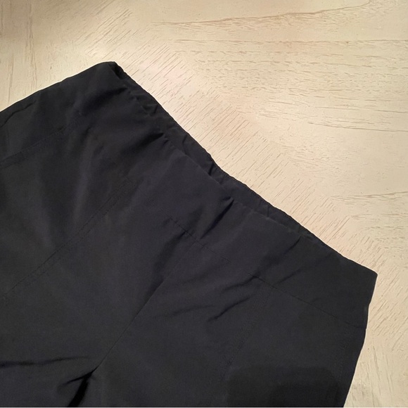 Weekends by Chico's Black Cropped crop pull-on pants size .05 Small S 6 - Picture 6 of 14
